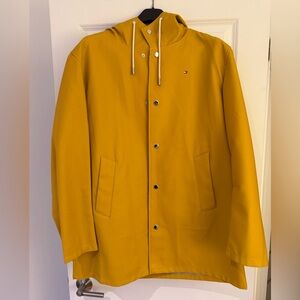 Tommy Hilfiger - Never Worn - Sz Large - Men's Rain Jacket. Mustard Yellow